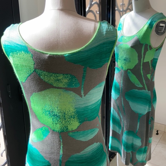 Resort Patterned Sweater Dress w Chemise Lining - Picture 5 of 9